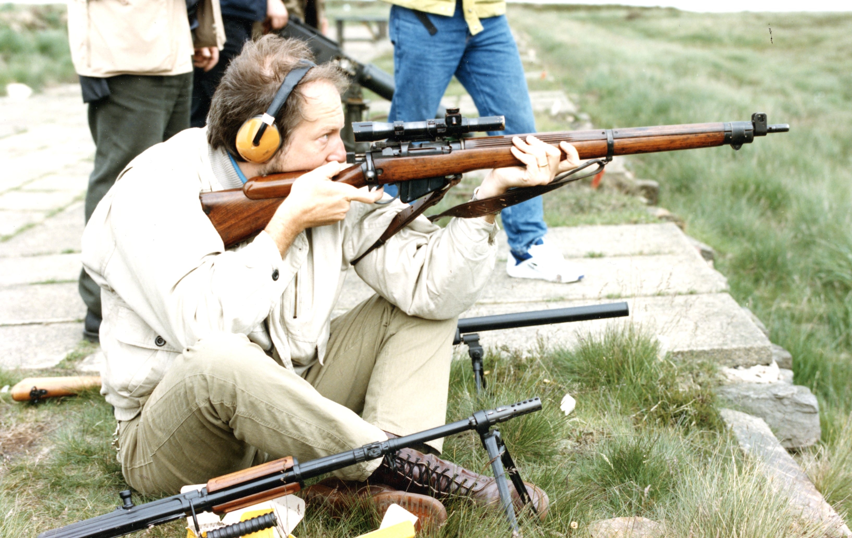 author shooting his 1943 Enfield 