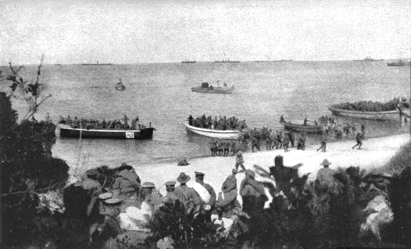 Allied forces landing on Anzac Beach. 